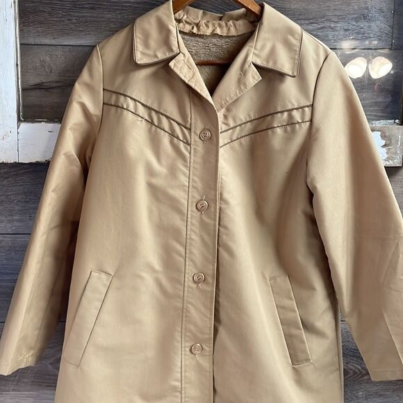 Ladies Coat Button Up Tan Jacket,Faux Fur Removeable Lining, Size Large, Vintage - Picture 3 of 7